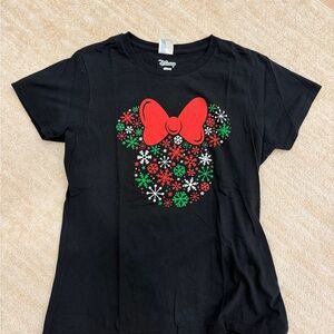 Disney Black Minnie Mouse Holiday Snowflake Tee with Red Bow M